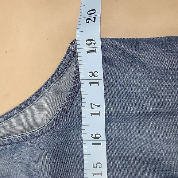 Liz Claiborne, Size S, Sleeveless Chambray Top with Ruffled Front. EUC - Picture 6 of 8